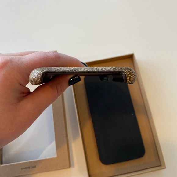 SOLD🚫Coach iPhone 📱 Case - Picture 2 of 4